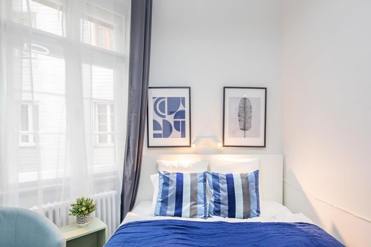 Super Central Mini Studio Budapest Bagian luar foto